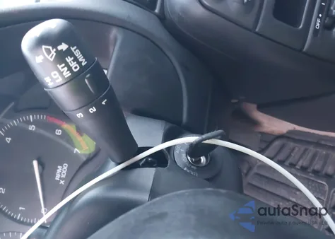 1997 Saturn Sl Sl1 из США, поврежденный, VIN 1G8ZH5281VZ329304